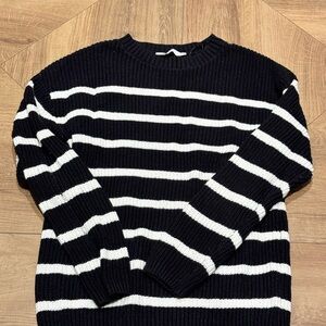 H&M womens Sweater in Black and White Stripes